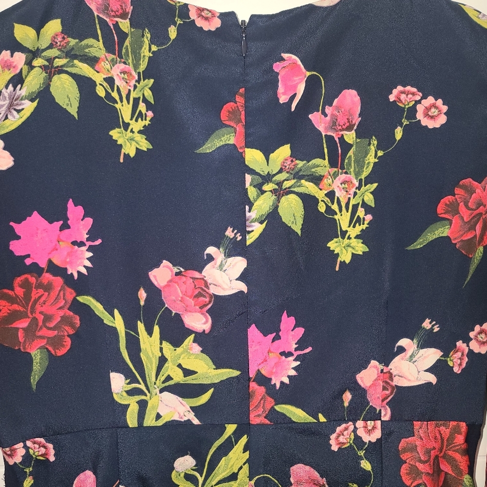 Eliza J Floral Navy Midi Cinched Dress Sz 6 EUC - Picture 9 of 10